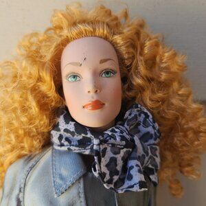 Tonner Doll Tyler Wentworth Curly RED HAIR 16” Fashion Green Eyes